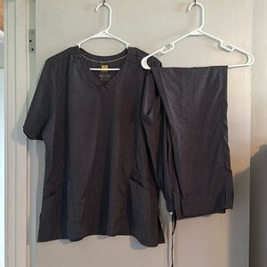Wonderwink W123 Charcoal Scrub Set